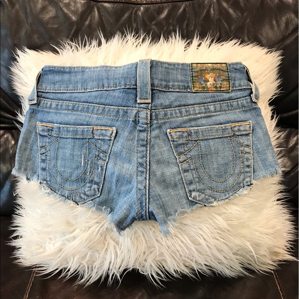 True Distressed Shorts! - Picture 2 of 7